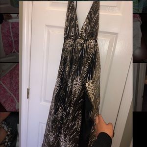 BRAND NEW STUNNING SEQUIN PROM DRESS NEVER WORN